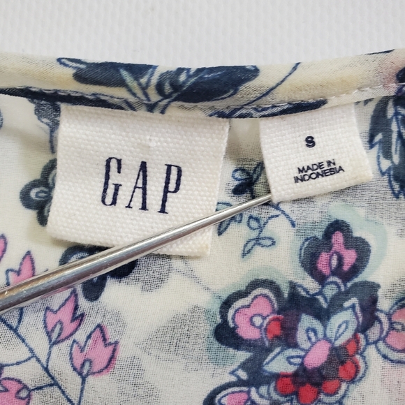 2249 * Gap Sheer Floral Flowy Blouse White Blue Pink Size S - Picture 3 of 7